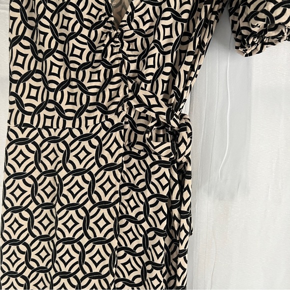 I C E Women’s Black Cream Knot Side Wrap Dress Size 10 EUC - Picture 6 of 9